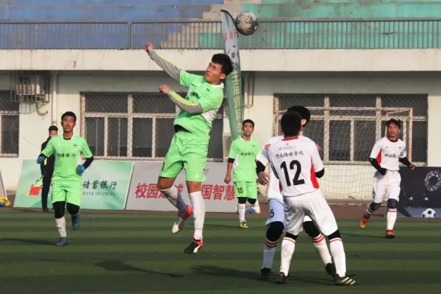 湖人主场首战追忆传奇播报员劳伦斯·坦特